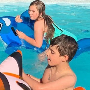 Meet your Posher, Danielle